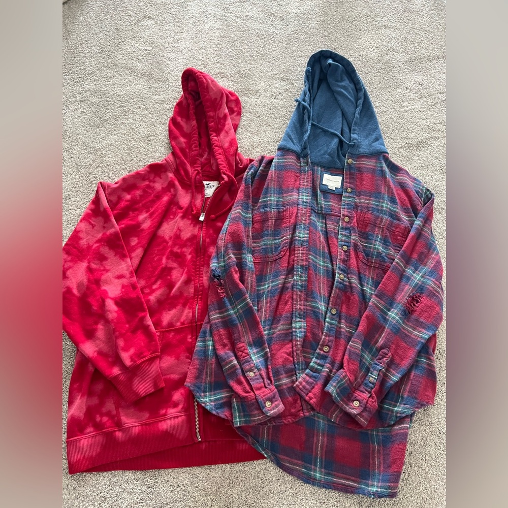 Women’s Hooded Zip Up Sweatshirt & Flannel